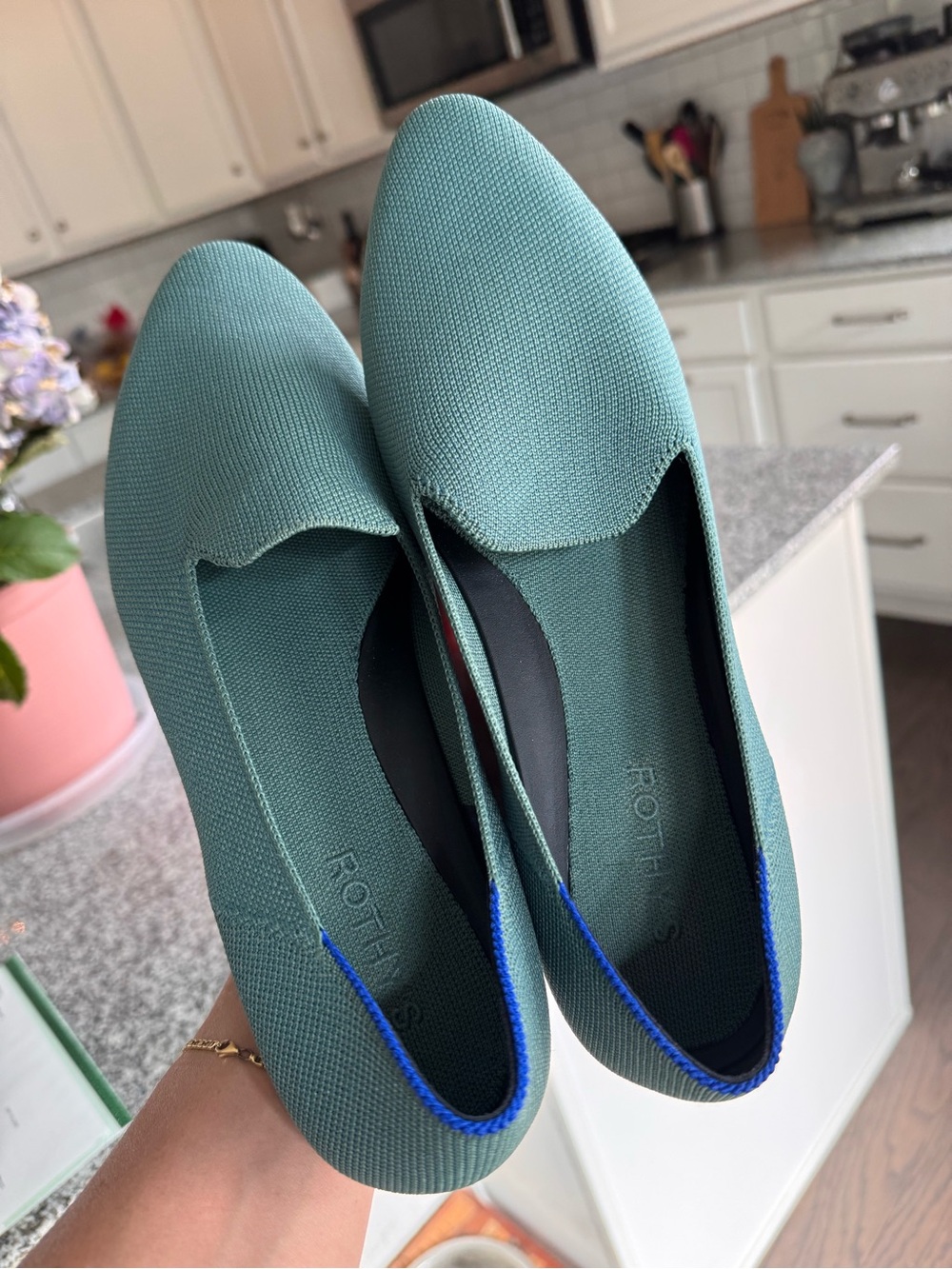 LIKE NEW Rothy’s Flats